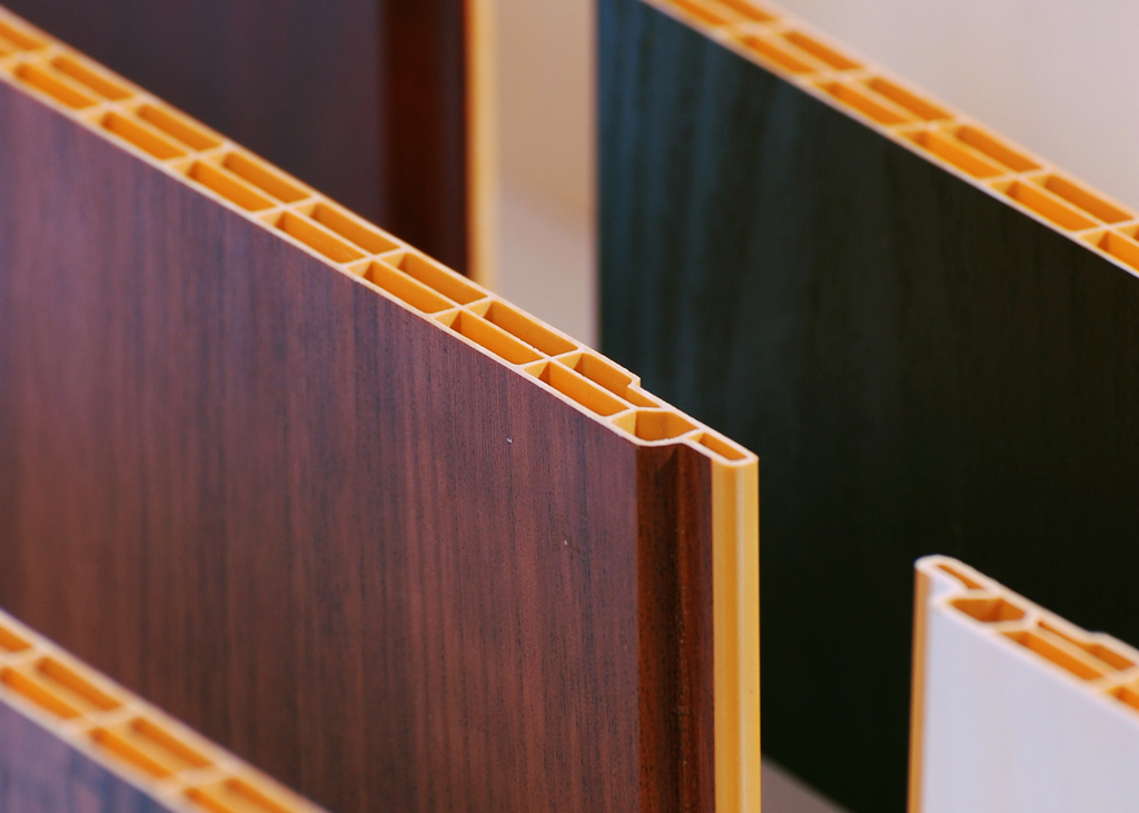 پانل پی وی سی سه جداره